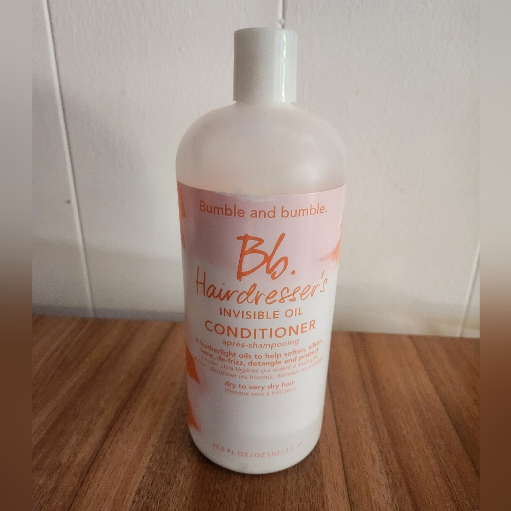 Discounted Hairdresser's Invisible Oil Hydrating Conditioner, Partly Used Liter